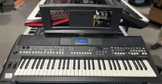 Yamaha - PSRSX600